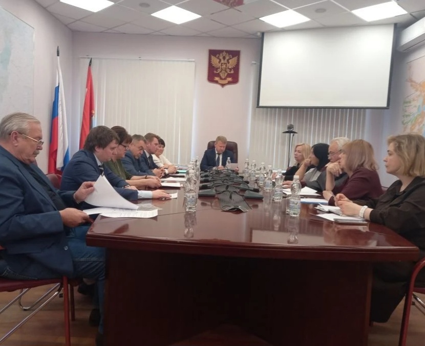 заседание Сызранской городской трёхсторонней комиссии по регулированию социально-трудовых отношений